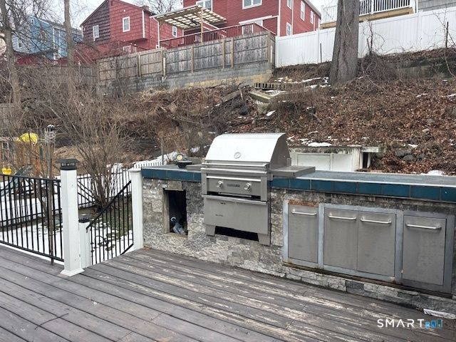 474 Indian Avenue, Bridgeport, CT 06606