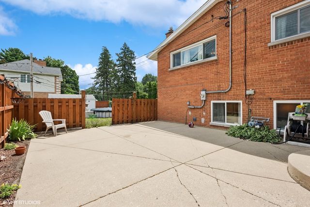 1804 E Euclid Avenue, Arlington Heights, IL 60004