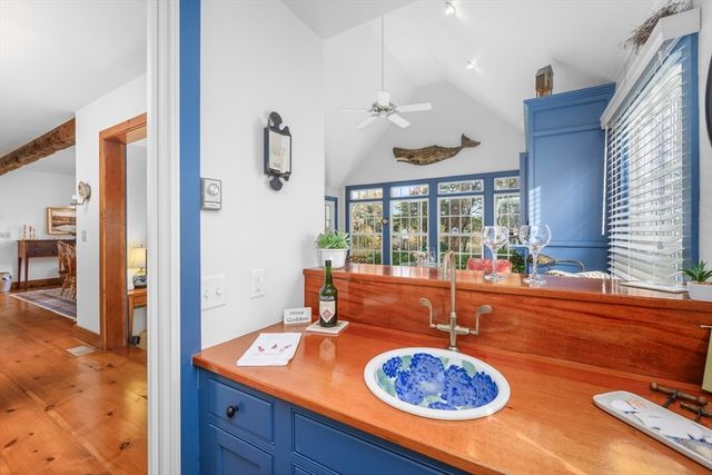 41 Court Street, Chatham, MA 02650