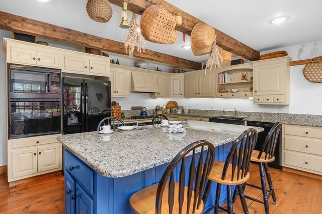 41 Court Street, Chatham, MA 02650