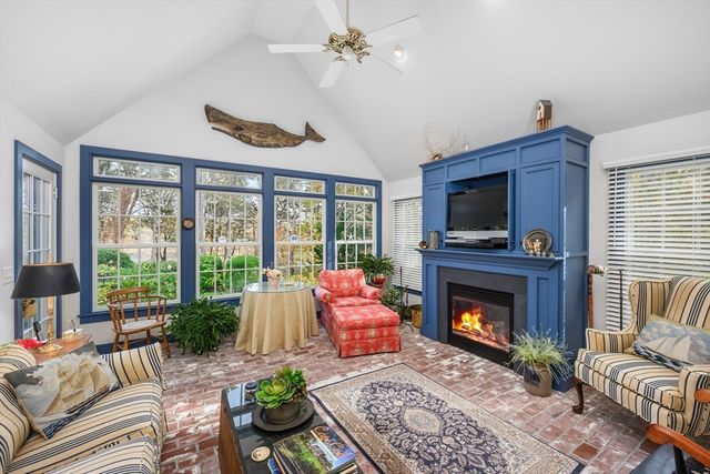 41 Court Street, Chatham, MA 02650