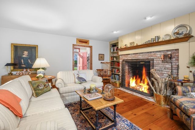 41 Court Street, Chatham, MA 02650