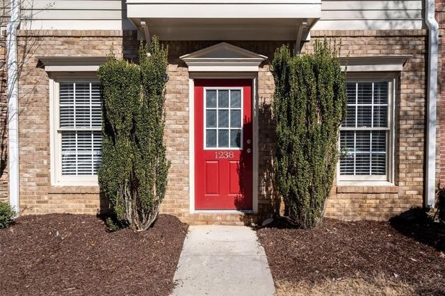 1238 Harris Commons Place, Roswell, GA 30076