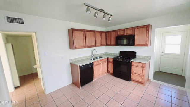 5409 Timberwolf Drive, El Paso, TX 79903