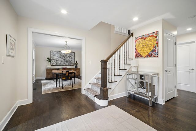 4220 Terri Lyn Lane, Northbrook, IL 60062