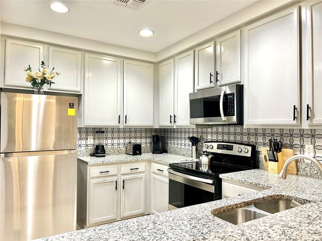9055 TREASURE TROVE LANE 105, Kissimmee, FL 34747