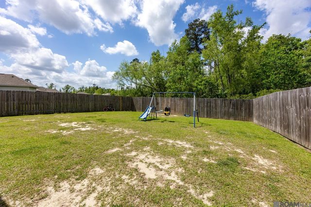 28315 Natchez Trace, Denham Springs, LA 70726