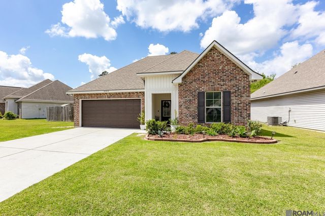 28315 Natchez Trace, Denham Springs, LA 70726