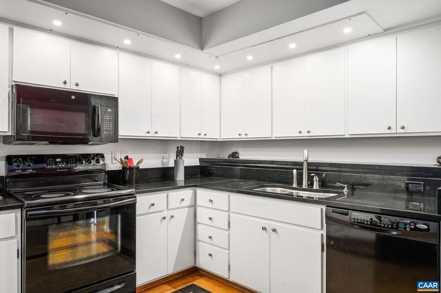 311 NW 2ND ST #B, Charlottesville, VA 22902