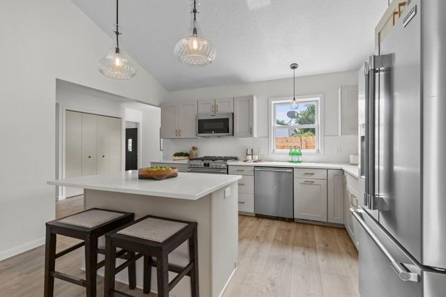 2628 Kentucky Avenue S, Saint Louis Park, MN 55426