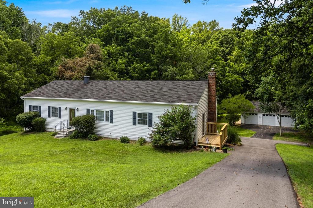 7935 HARWOOD LN, Port Tobacco, MD 20677