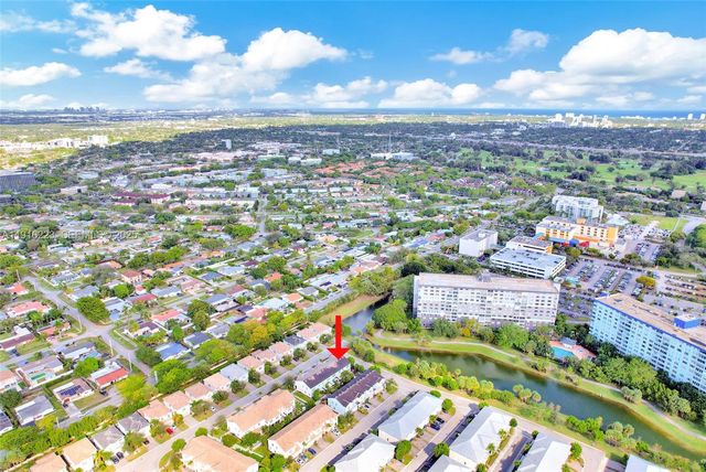 3936 Mahogany Ln, Hollywood, FL 33021