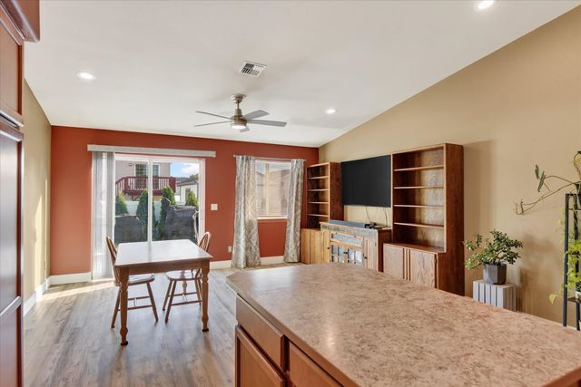 736 E Carrie Dr, Medical Lake, WA 99022