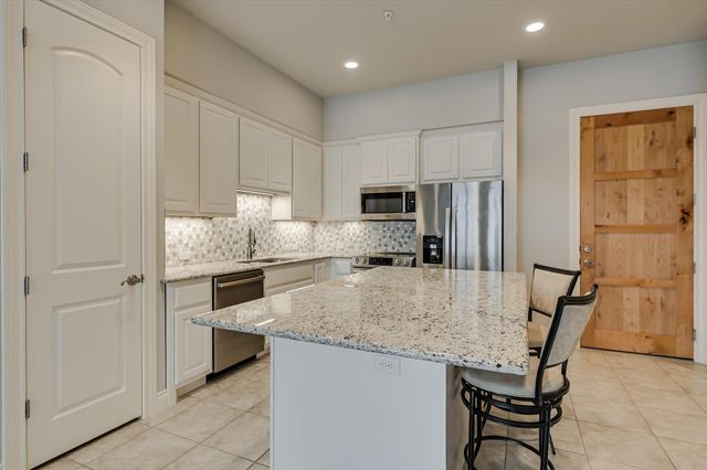 104 Bella Toscana Ave 2106, Lakeway, TX 78734