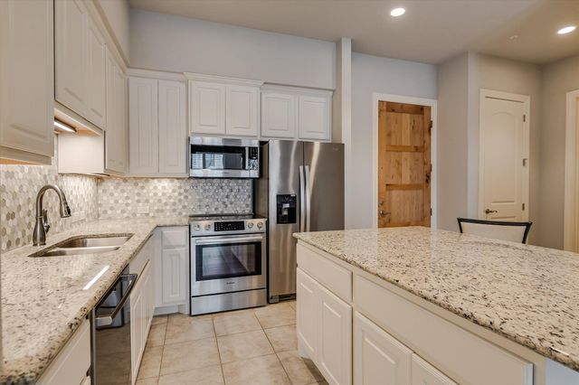 104 Bella Toscana Ave 2106, Lakeway, TX 78734