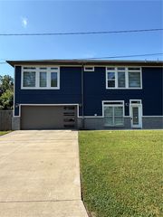 402 Hemlock Street, Rogers, AR 72756