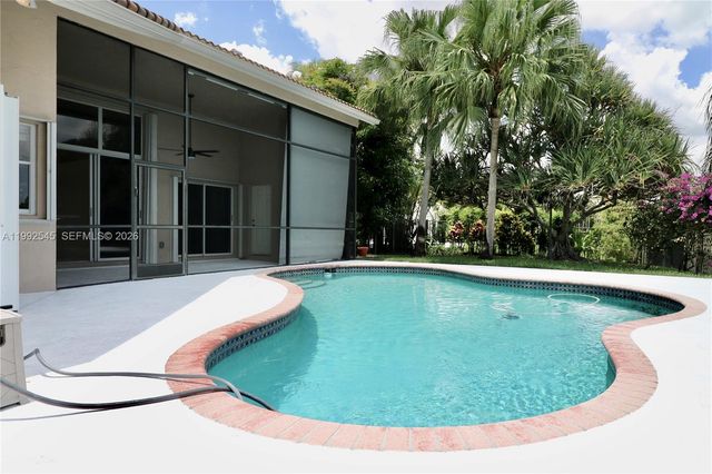 2686 Palmer Place, Weston, FL 33332