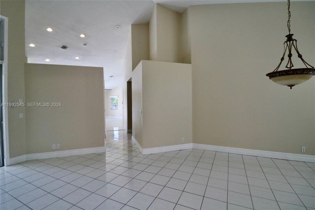 2686 Palmer Place, Weston, FL 33332