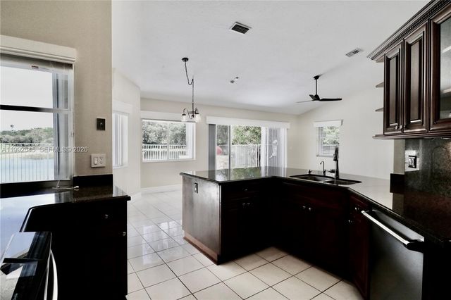 2686 Palmer Place, Weston, FL 33332