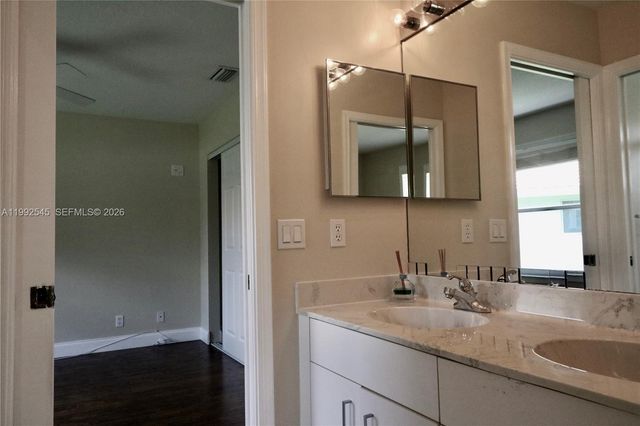 2686 Palmer Place, Weston, FL 33332