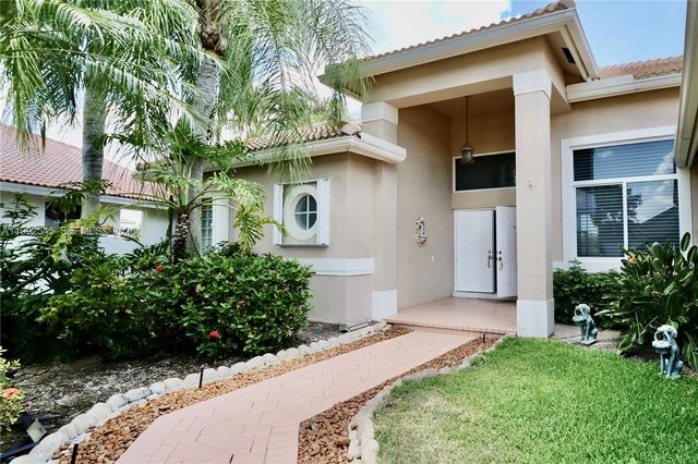 2686 Palmer Place, Weston, FL 33332