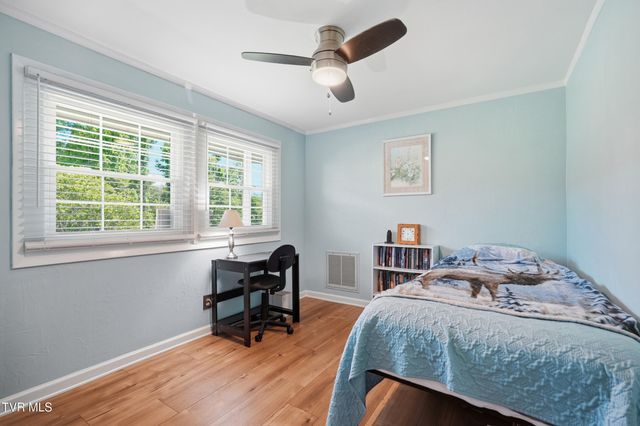 3216 Dry Creek Road, Duffield, VA 24244