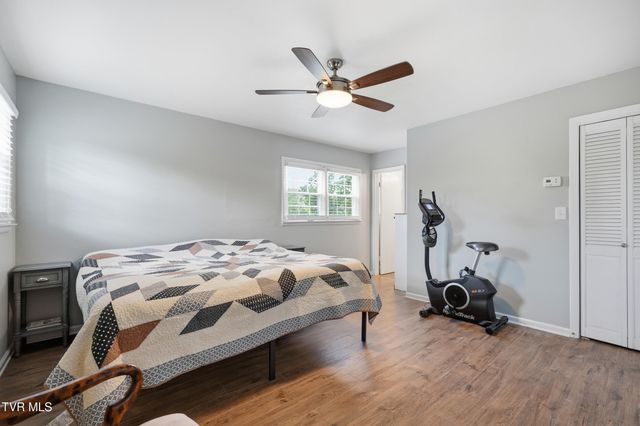 3216 Dry Creek Road, Duffield, VA 24244
