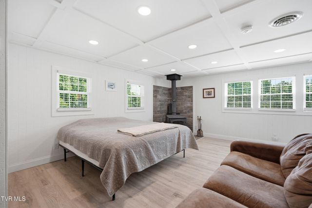 3216 Dry Creek Road, Duffield, VA 24244