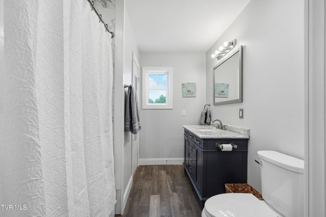 3216 Dry Creek Road, Duffield, VA 24244