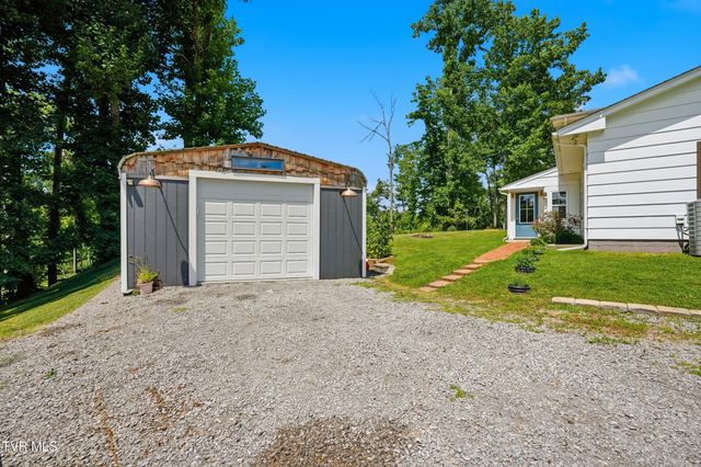 3216 Dry Creek Road, Duffield, VA 24244