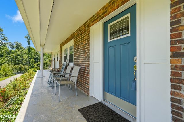 3216 Dry Creek Road, Duffield, VA 24244