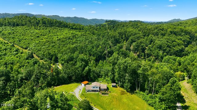 3216 Dry Creek Road, Duffield, VA 24244
