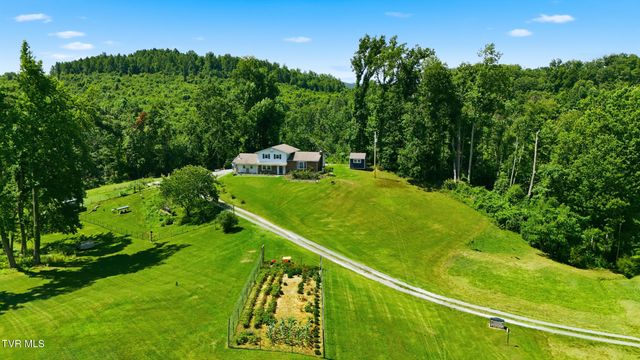 3216 Dry Creek Road, Duffield, VA 24244