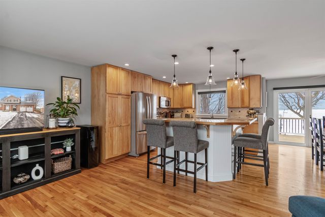 4542 Maquam Shore Road, St. Albans Town, VT 05488