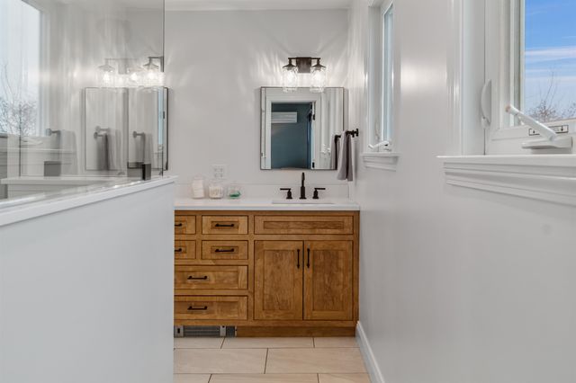 4542 Maquam Shore Road, St. Albans Town, VT 05488