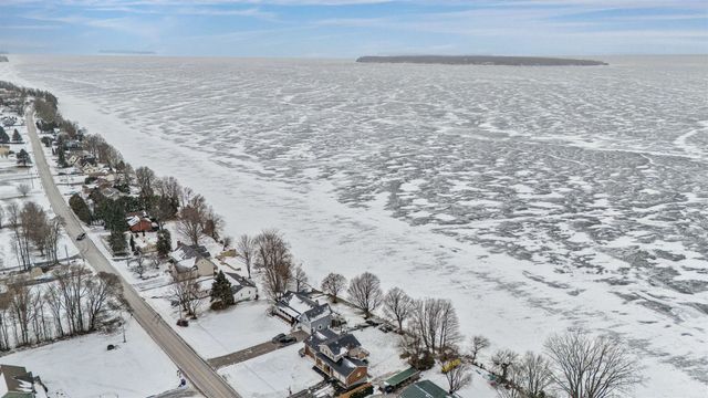 4542 Maquam Shore Road, St. Albans Town, VT 05488