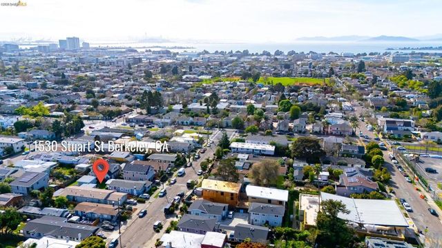 1530 Stuart St, Berkeley, CA 94703