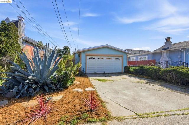 1530 Stuart St, Berkeley, CA 94703