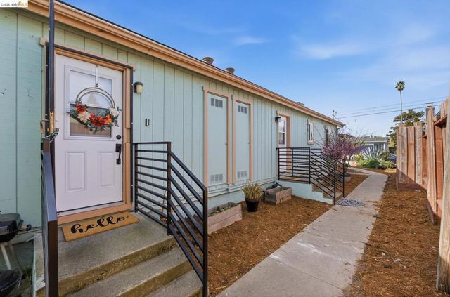 1530 Stuart St, Berkeley, CA 94703