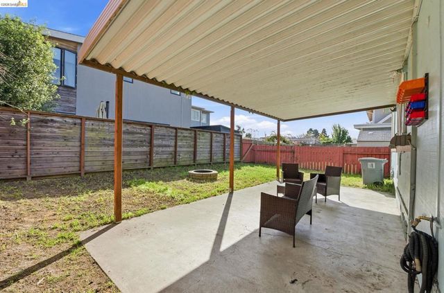 1530 Stuart St, Berkeley, CA 94703