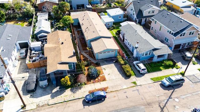 1530 Stuart St, Berkeley, CA 94703