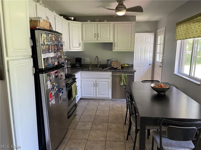 3385 Hemphill Road, Norton, OH 44203