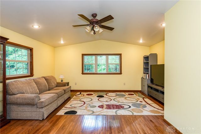 202 Dewey Avenue, Urbana, OH 43078