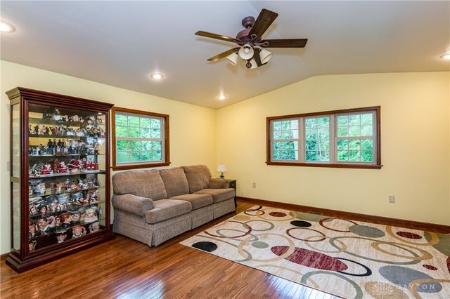 202 Dewey Avenue, Urbana, OH 43078