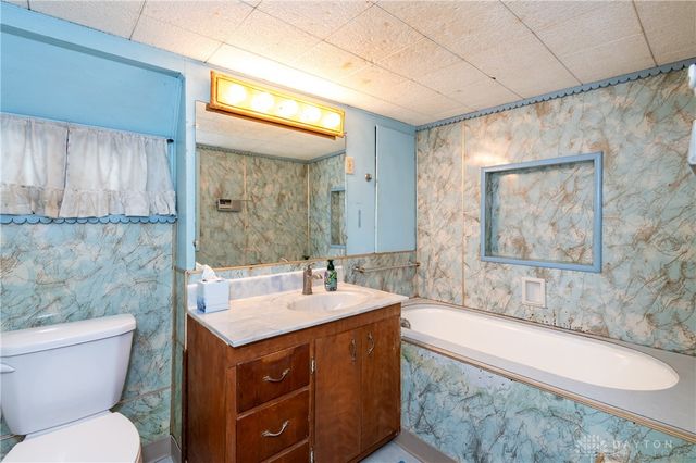 202 Dewey Avenue, Urbana, OH 43078
