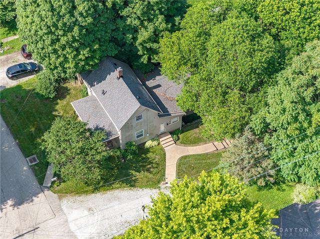 202 Dewey Avenue, Urbana, OH 43078