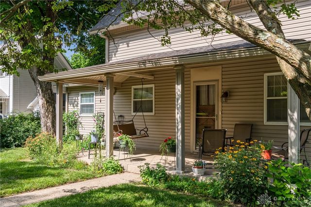 202 Dewey Avenue, Urbana, OH 43078