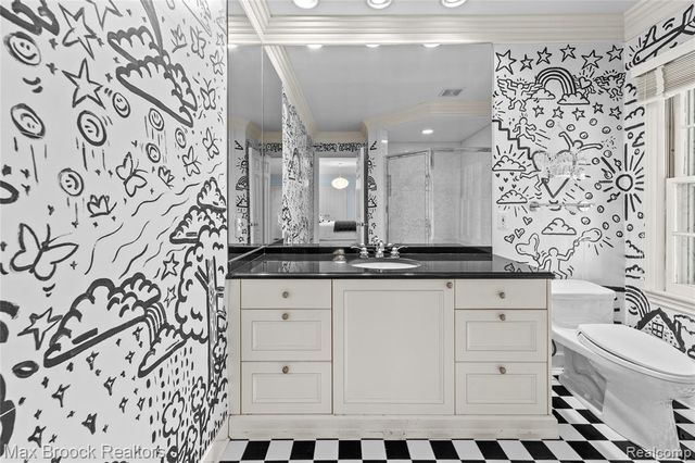 375 Dunston Road, Bloomfield Hills, MI 48304