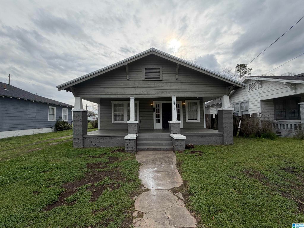 4304 GADSDEN STREET, Birmingham, AL 35217