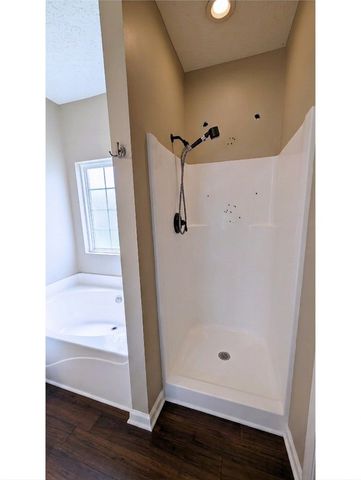2102 Loudenslager Dr, Thompsons Station, TN 37179